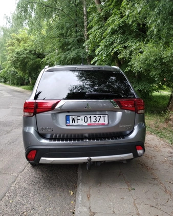 Mitsubishi Outlander cena 77000 przebieg: 133000, rok produkcji 2016 z Warszawa małe 46